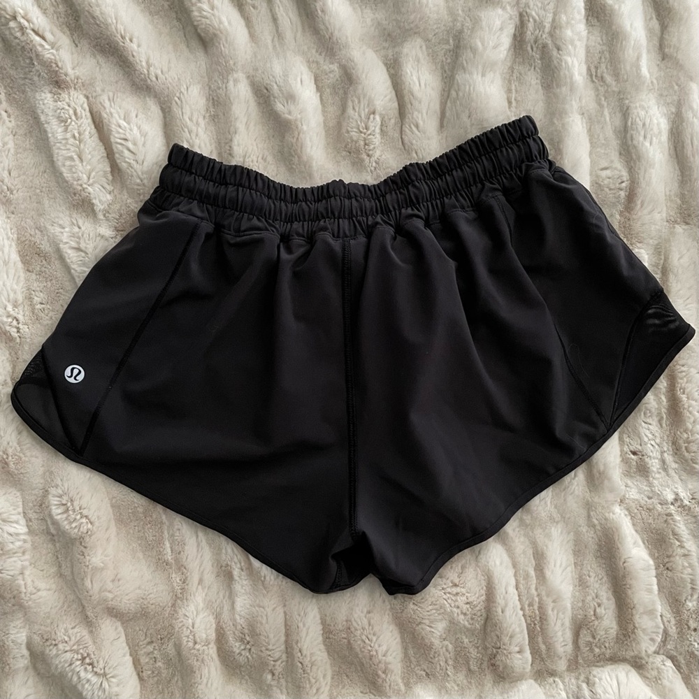 Lululemon Black Hotty Hot Short II *2.5" 6 - Picture 6 of 9